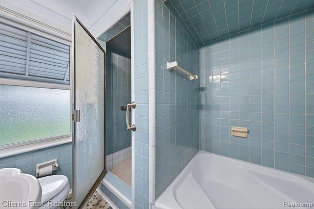 11000 Clinton River Road, Sterling Heights, MI 48314