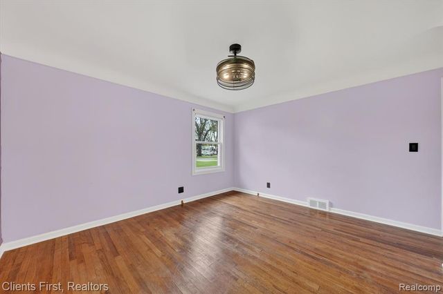 11000 Clinton River Road, Sterling Heights, MI 48314