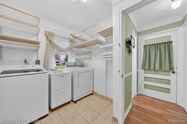 11000 Clinton River Road, Sterling Heights, MI 48314