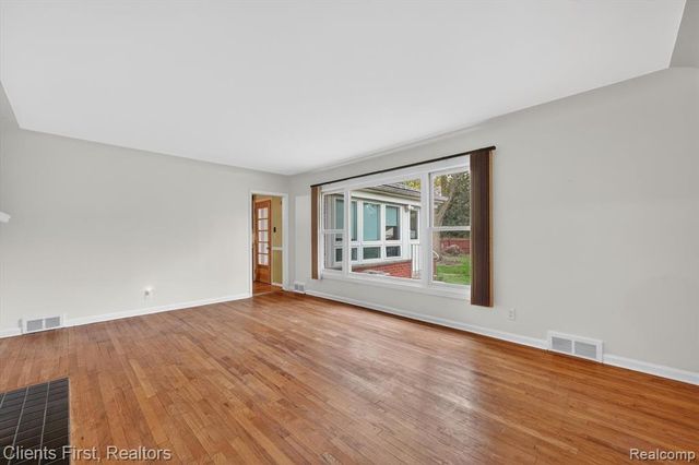 11000 Clinton River Road, Sterling Heights, MI 48314