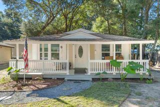 2901 Godwin Ln, Pensacola, FL 32526