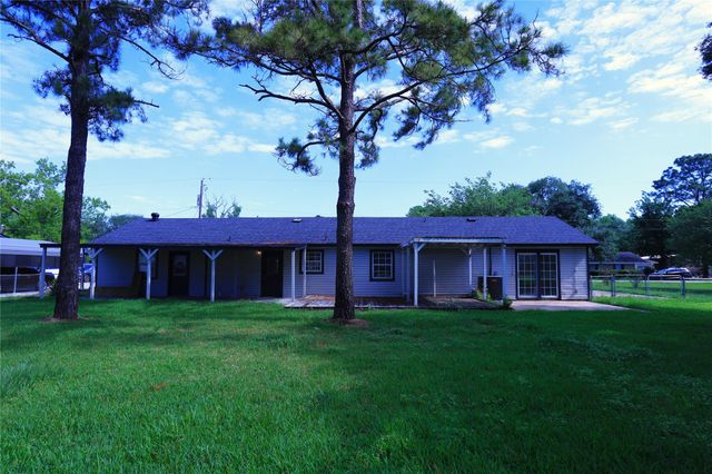 1117 County Road 515, Brazoria, TX 77422