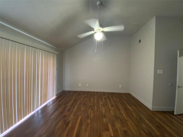 7315 Puerta Vallarta Drive, Houston, TX 77083