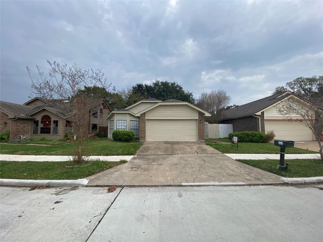 7315 Puerta Vallarta Drive, Houston, TX 77083
