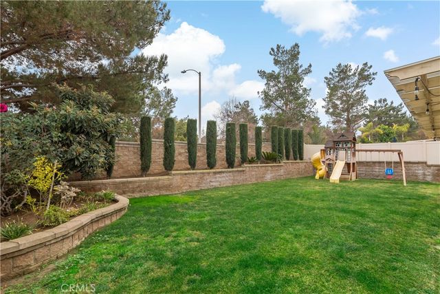 1472 Pinewood Drive, Corona, CA 92881