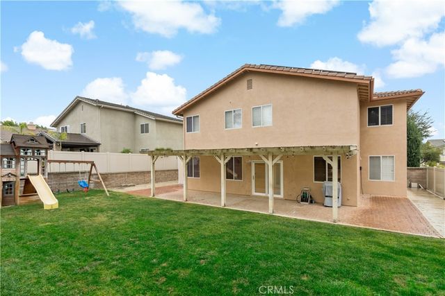 1472 Pinewood Drive, Corona, CA 92881