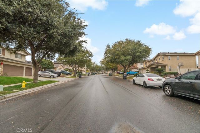 1472 Pinewood Drive, Corona, CA 92881