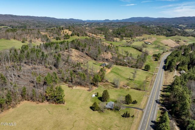 2584 Highway 67 W, Mountain City, TN 37683
