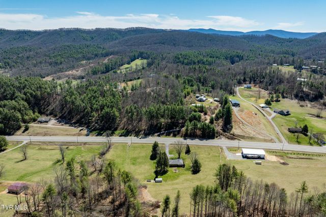 2584 Highway 67 W, Mountain City, TN 37683