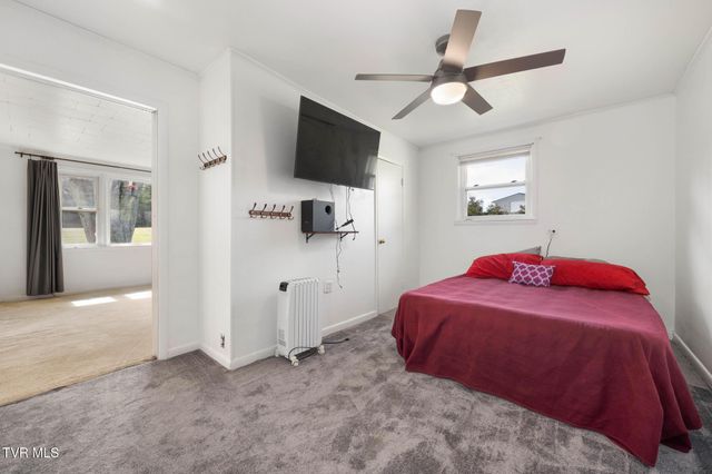 2584 Highway 67 W, Mountain City, TN 37683