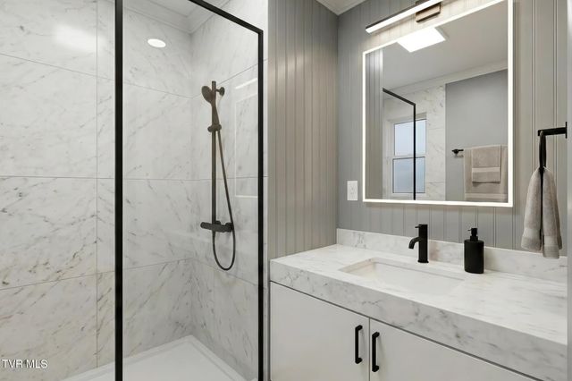 2584 Highway 67 W, Mountain City, TN 37683