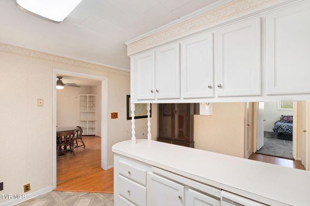 2584 Highway 67 W, Mountain City, TN 37683