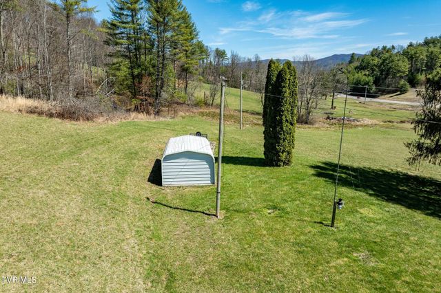 2584 Highway 67 W, Mountain City, TN 37683