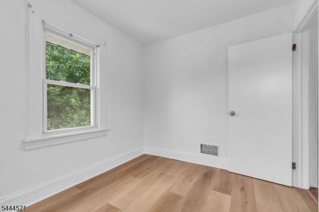 404 Elm St, Cranford Twp., NJ 07016