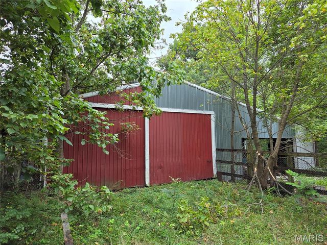 2688 Sullivan Bottom Rd Road, St Clair, MO 63077