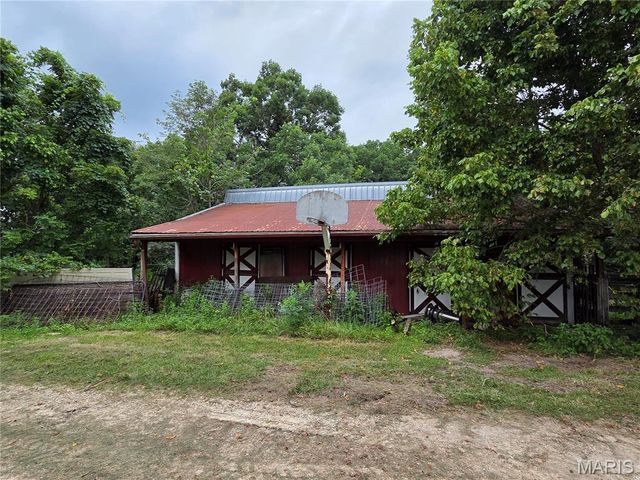 2688 Sullivan Bottom Rd Road, St Clair, MO 63077