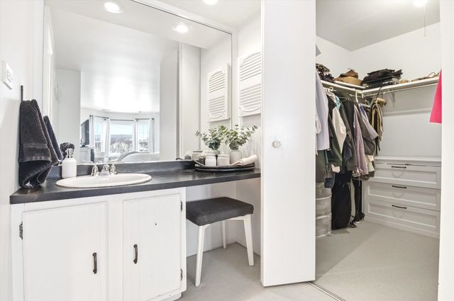 8640 Waukegan Road 123, Morton Grove, IL 60053