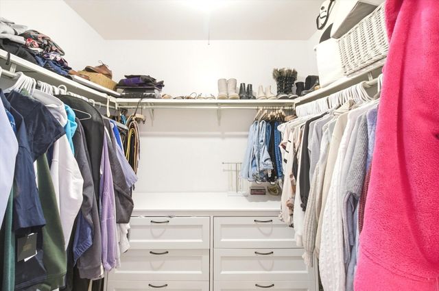 8640 Waukegan Road 123, Morton Grove, IL 60053