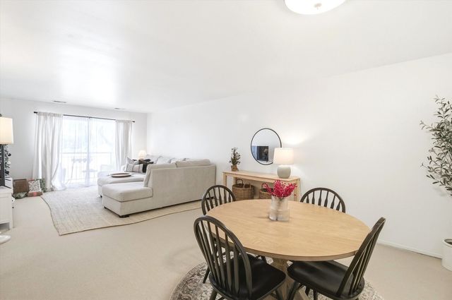 8640 Waukegan Road 123, Morton Grove, IL 60053