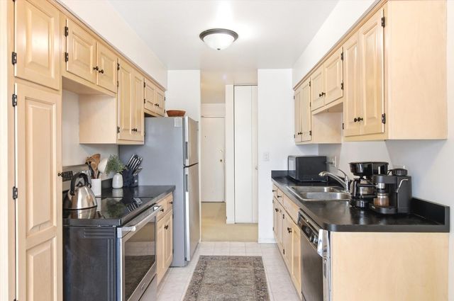 8640 Waukegan Road 123, Morton Grove, IL 60053