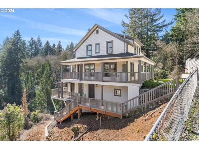 1440 Sw BROADWAY Dr, Portland, OR 97201