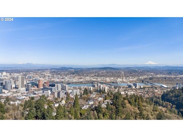 1440 Sw BROADWAY Dr, Portland, OR 97201