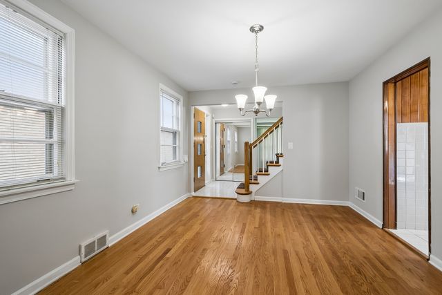 6118 N Kimball Avenue, Chicago, IL 60659
