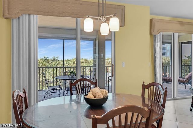 269 Vintage Bay DR C11, Marco Island, FL 34145