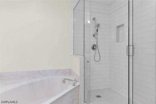 269 Vintage Bay DR C11, Marco Island, FL 34145