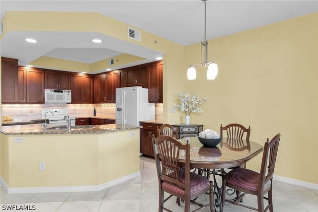 269 Vintage Bay DR C11, Marco Island, FL 34145