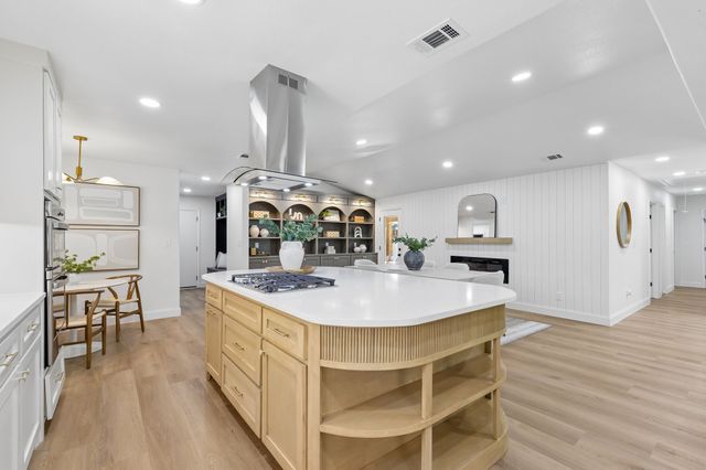 12124 Dixfield Drive, Dallas, TX 75218