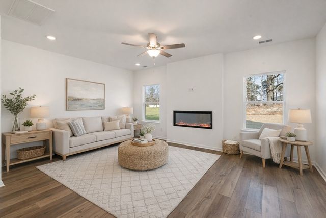 275 Claude Cir, Clarksville, TN 37042