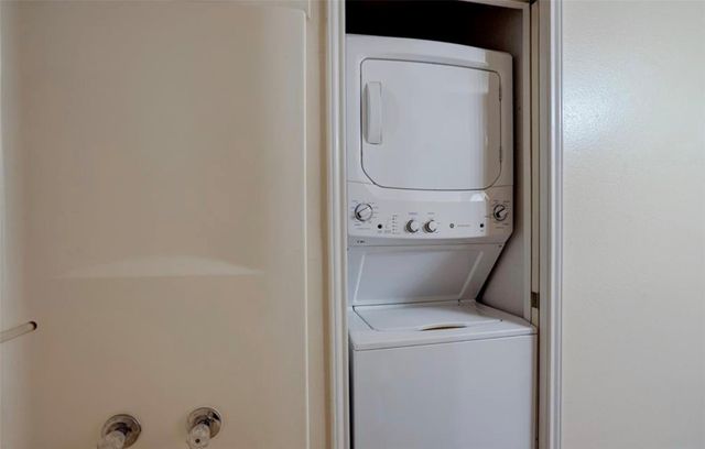 427 Lindsey ST 112, San Marcos, TX 78666