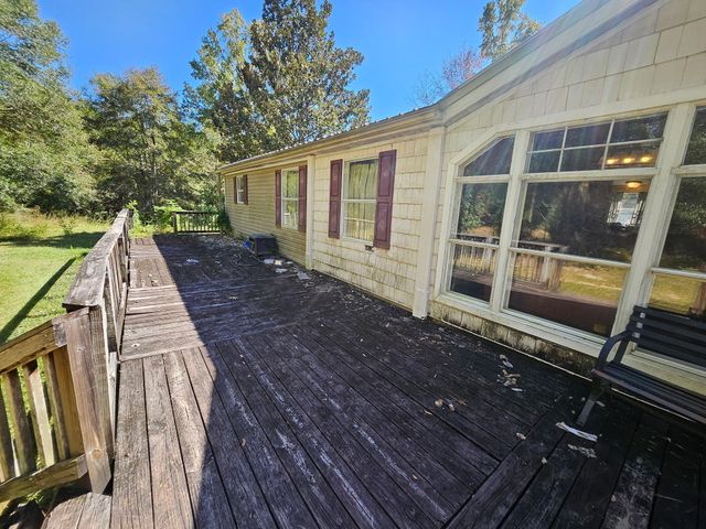 607 Hewett Road, Defuniak Springs, FL 32435