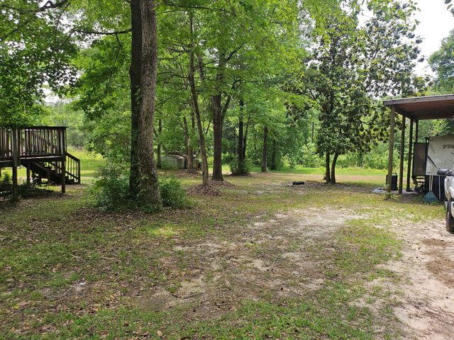 607 Hewett Road, Defuniak Springs, FL 32435