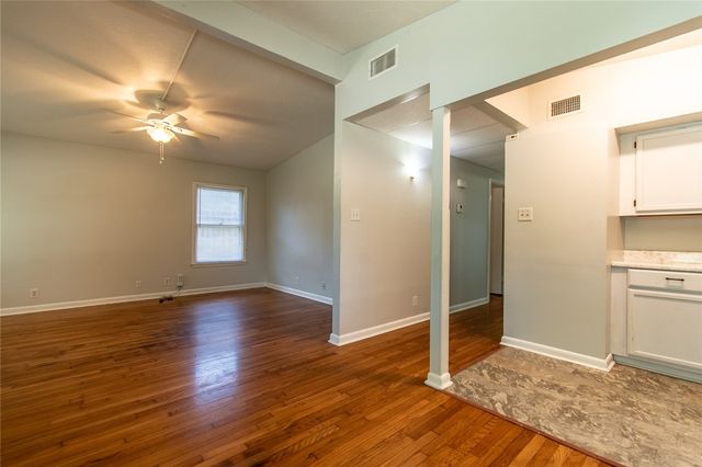 5933 Lucille Dr, Corpus Christi, TX 78412