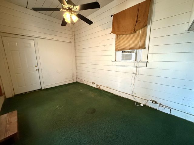 1130 S Buffalo Street, Canton, TX 75103