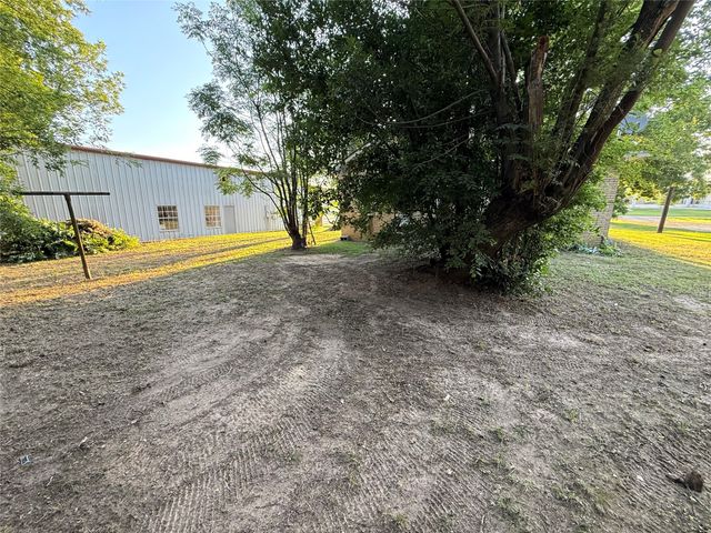 1130 S Buffalo Street, Canton, TX 75103