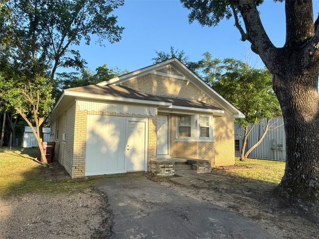 1130 S Buffalo Street, Canton, TX 75103
