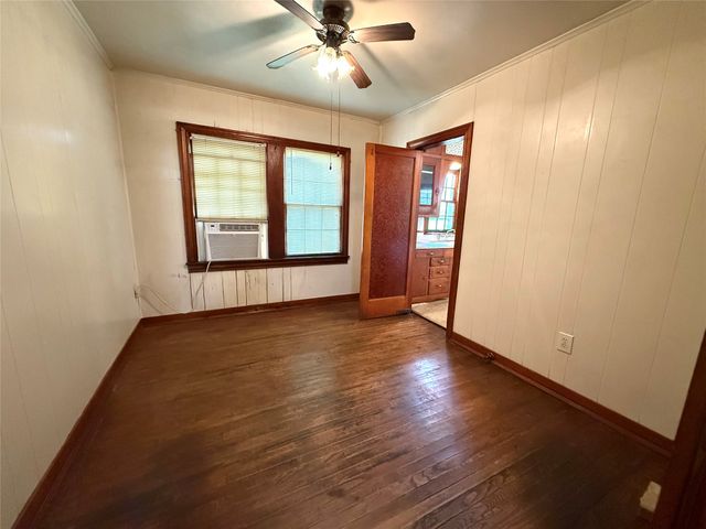1130 S Buffalo Street, Canton, TX 75103