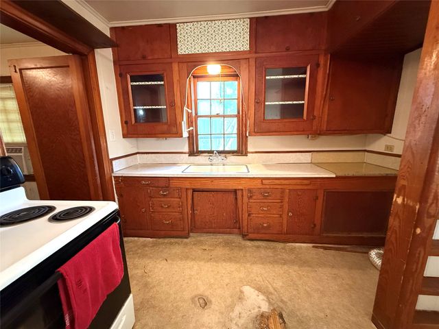 1130 S Buffalo Street, Canton, TX 75103