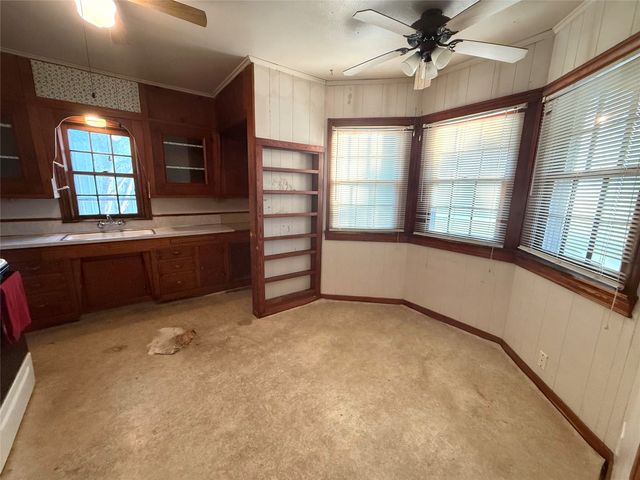 1130 S Buffalo Street, Canton, TX 75103