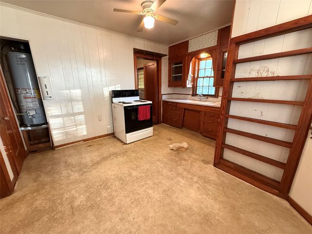 1130 S Buffalo Street, Canton, TX 75103