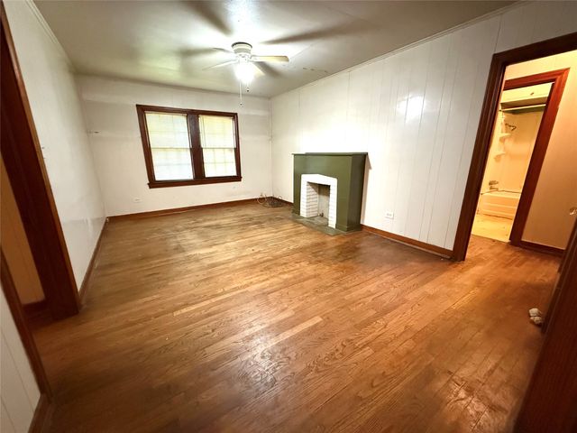 1130 S Buffalo Street, Canton, TX 75103