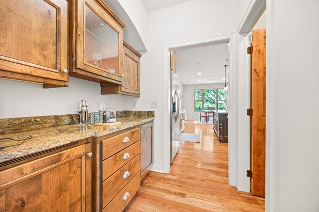 11668 E Laketowne Drive, Albertville, MN 55301