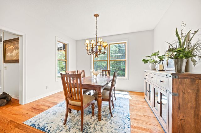 11668 E Laketowne Drive, Albertville, MN 55301