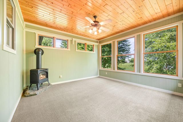 11668 E Laketowne Drive, Albertville, MN 55301