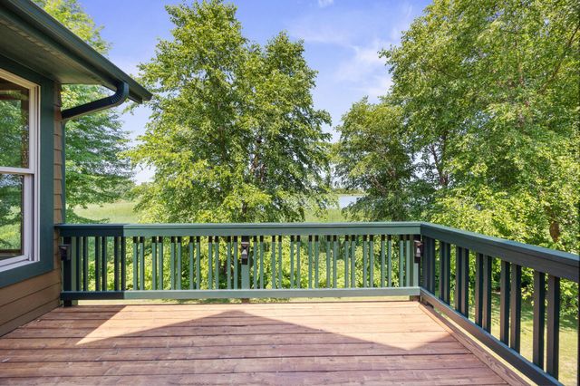 11668 E Laketowne Drive, Albertville, MN 55301