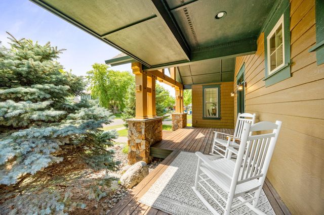 11668 E Laketowne Drive, Albertville, MN 55301