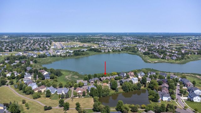 11668 E Laketowne Drive, Albertville, MN 55301